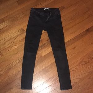 Hollister jeans in great condition!